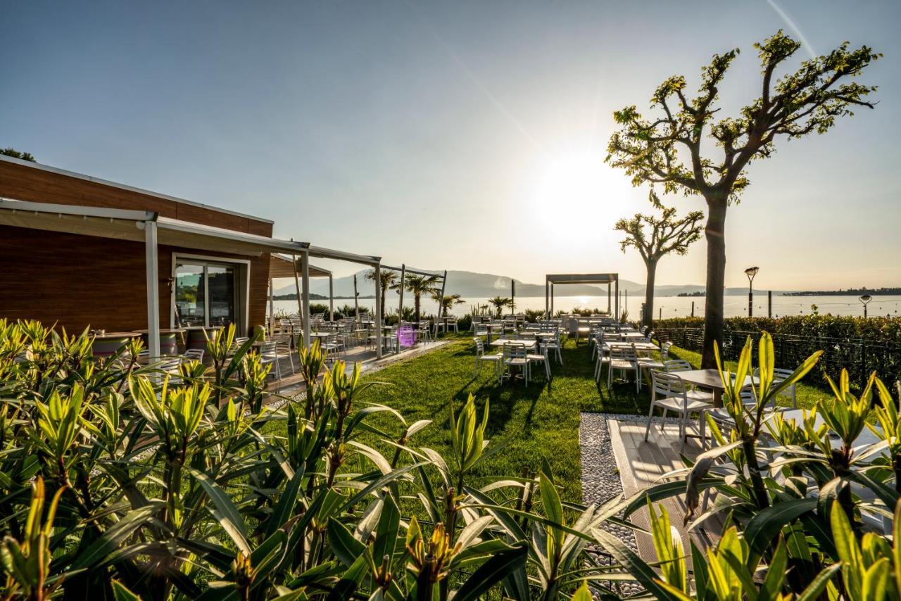 Onda Blu Resort Manerba del Garda Exterior photo